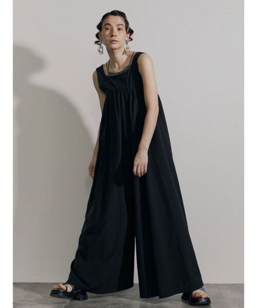 アンスリード ボリュームギャザーオールインワン