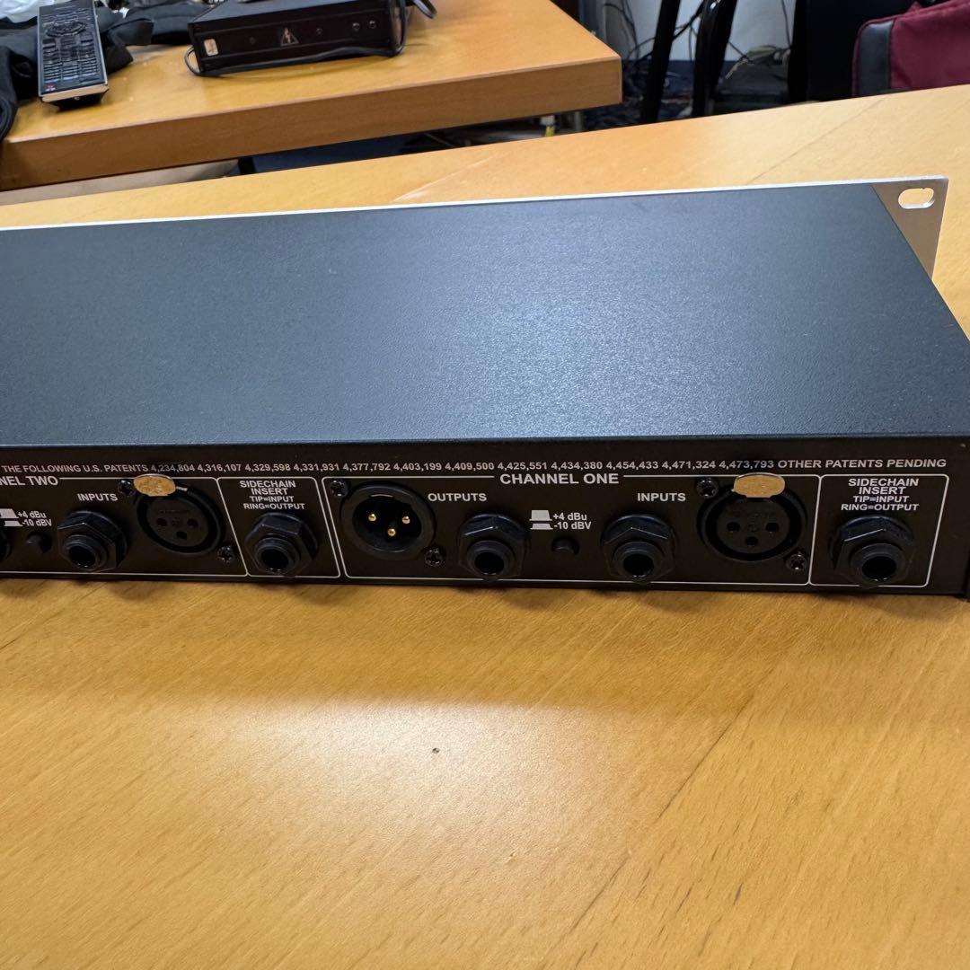dbx 166xs Compressor 2チャンネル