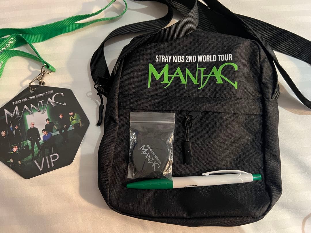 スキズ　VIP オーストラリア　スローガン付き