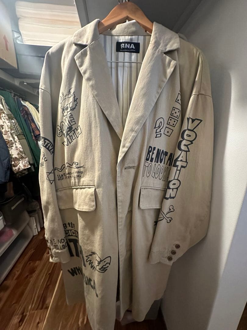 アールエヌエー 落書き ペイント トレンチコート