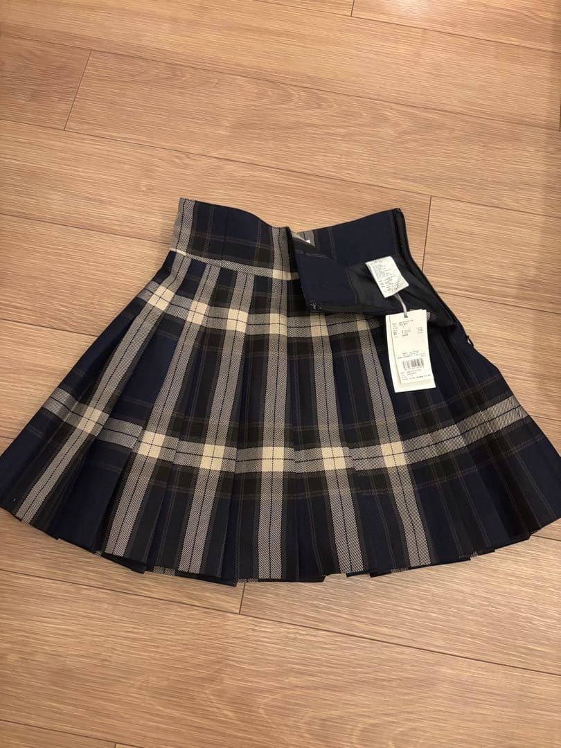 【新品未使用】SNIDEL プリーツスカショーパン