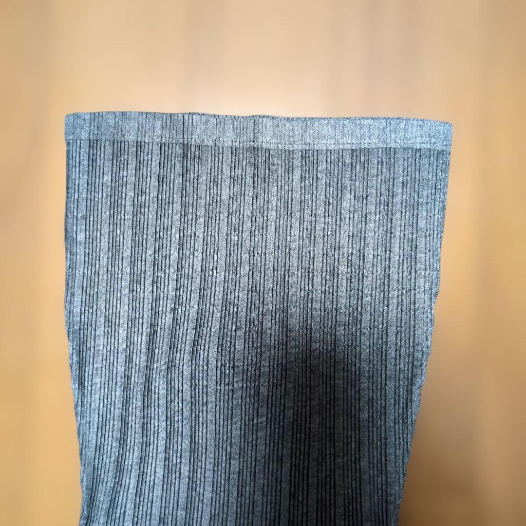 プリーツプリーズ　グレー　長袖ハイネック　カットソー　サイズ3