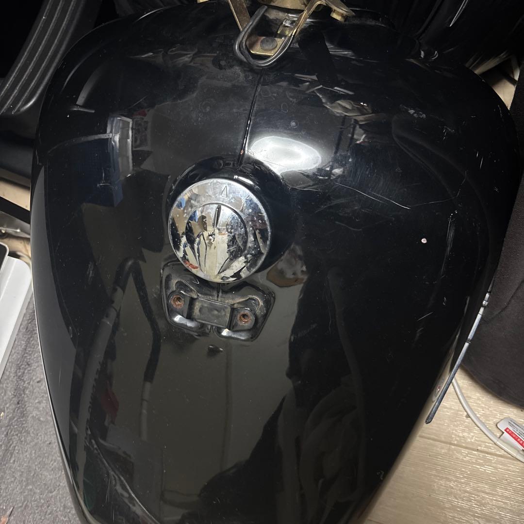 シャドウ400 バイクタンク 鍵なし