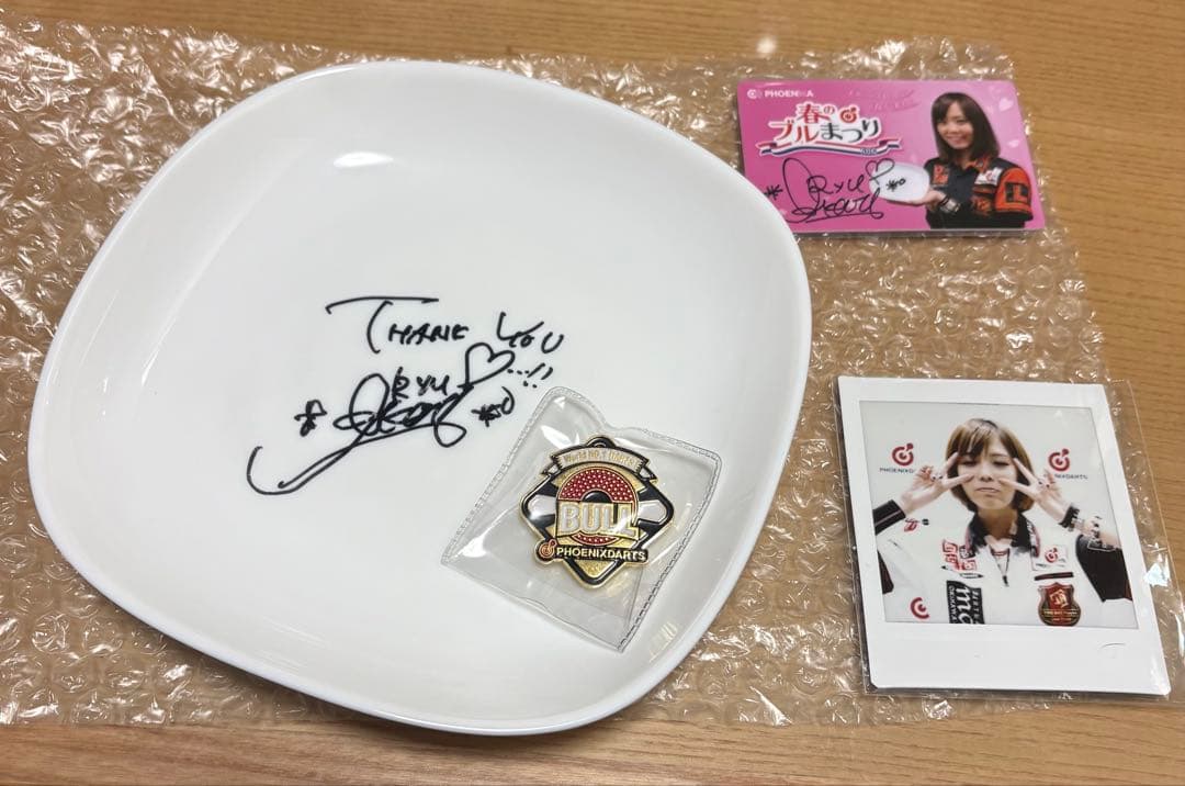 る*る様 新品　ダーツPHOENIXグッズ　大城明香利選手