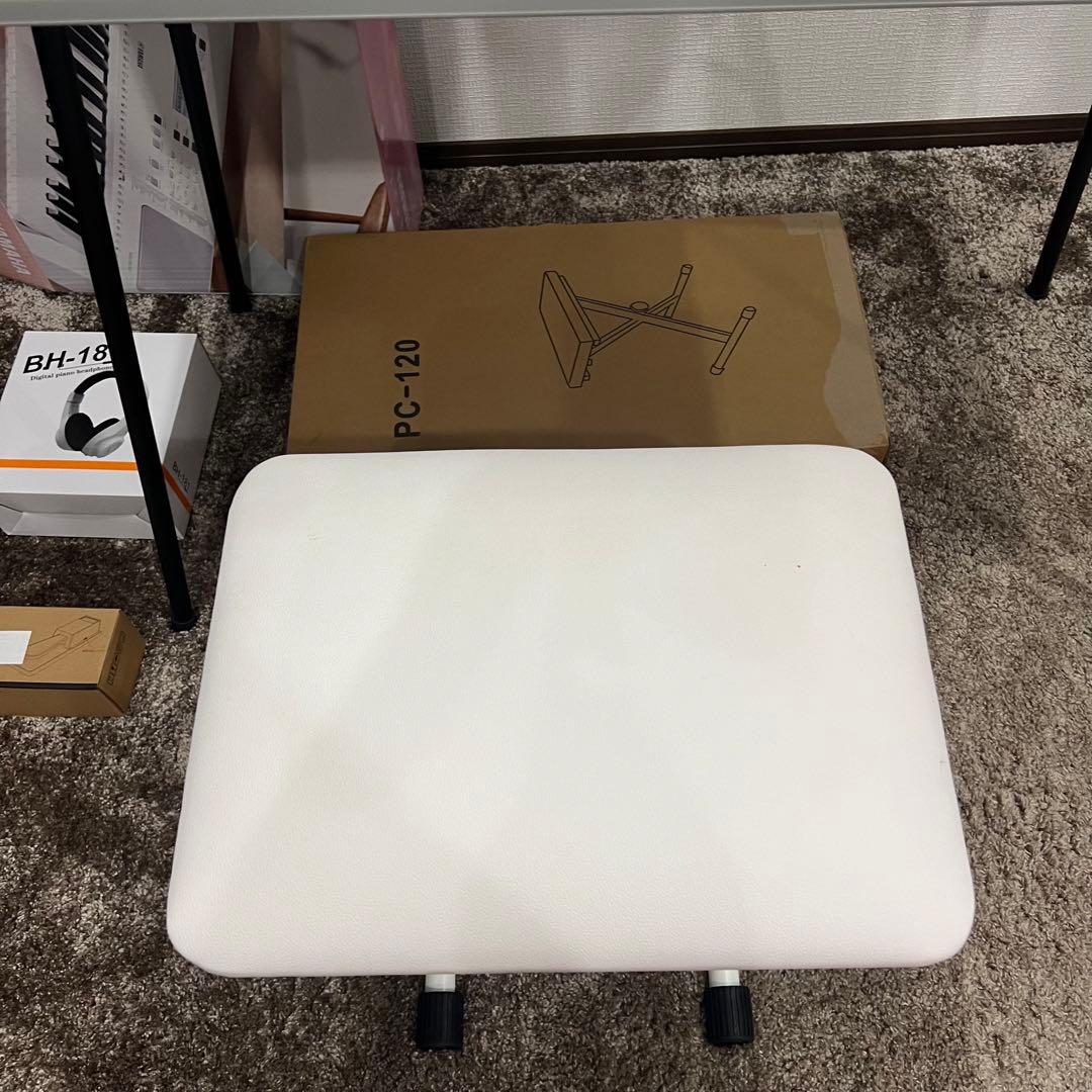 YAMAHA EZ-300 電子キーボード61鍵盤　ポータブルキーボード　光る