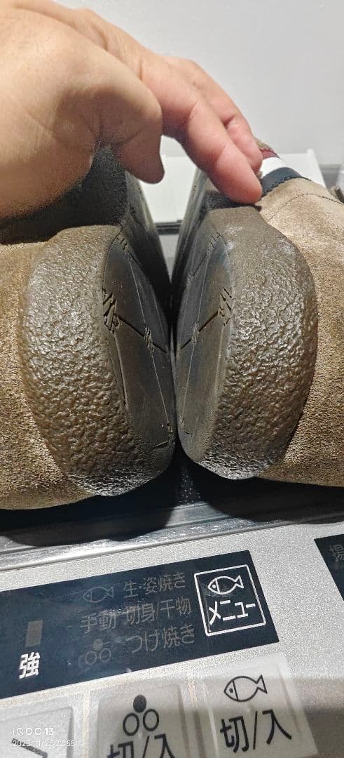 ま*ん様 MONCLER スエードブラウンシューズ