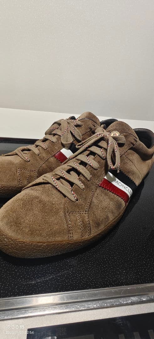 ま*ん様 MONCLER スエードブラウンシューズ