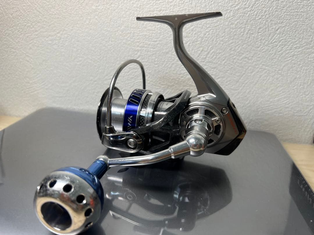 リール 10 Saltiga 4000H