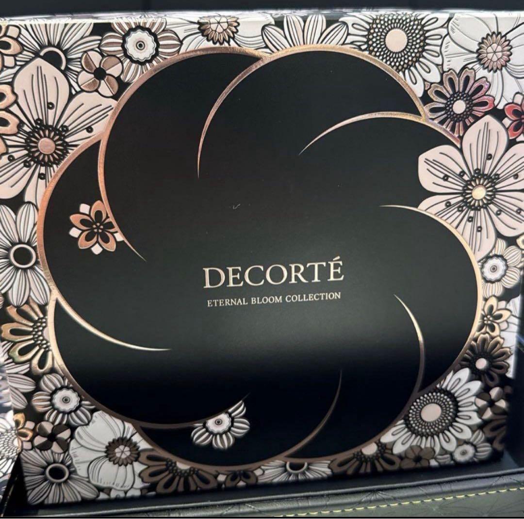 コスメデコルテ　エターナルブルーム　コレクション　2025 クリスマスコフレ