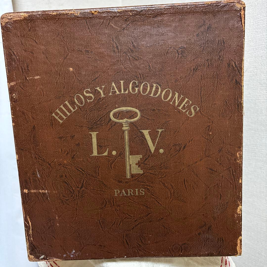 フランス　L.V. アンティーク　手芸屋糸什器　キャビネット　8段　引き出し