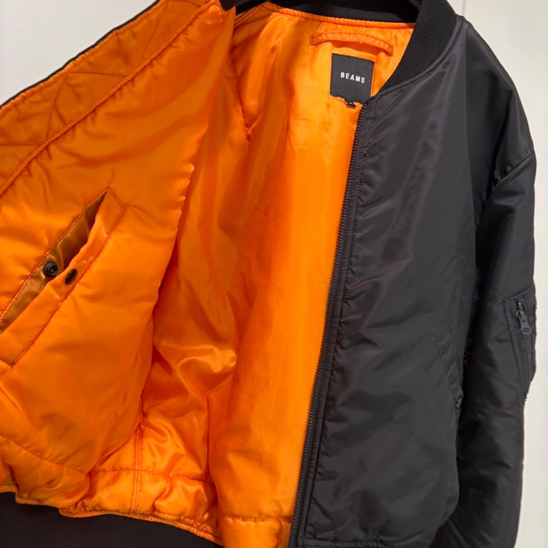 美品　BEAMS ブラック MA-1 サーモライト　Mサイズ