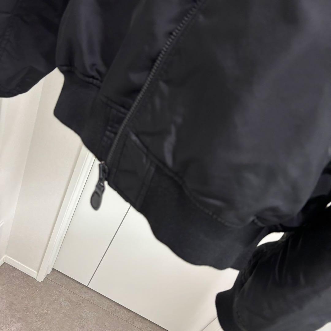 美品　BEAMS ブラック MA-1 サーモライト　Mサイズ