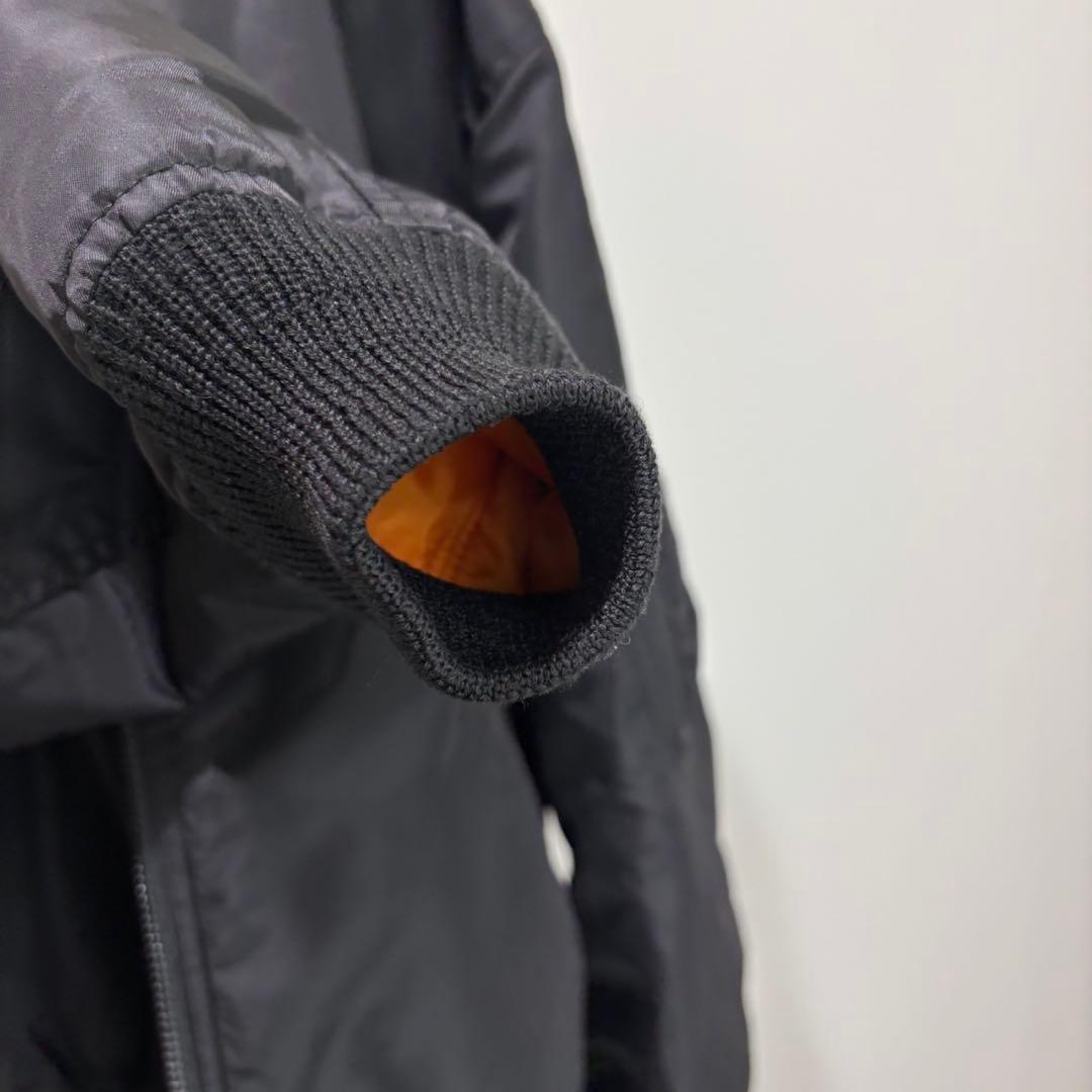 美品　BEAMS ブラック MA-1 サーモライト　Mサイズ