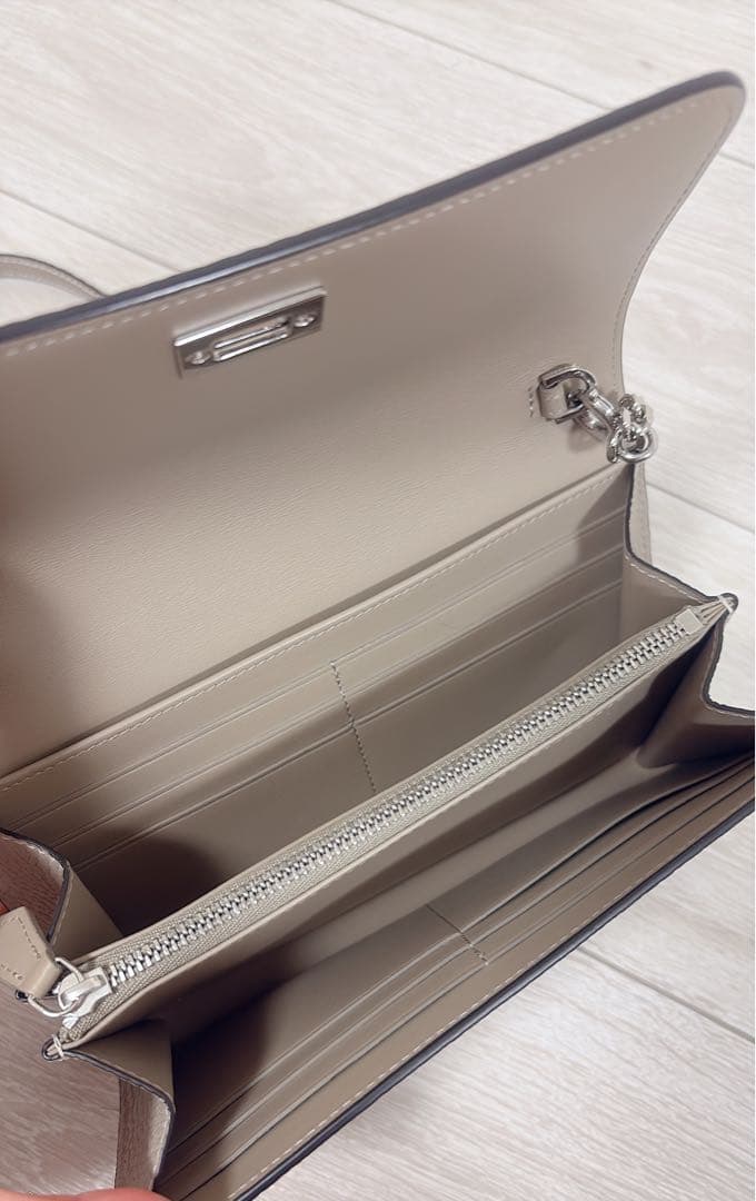 ボナベンチュラ　ベアトリーチェ ロング ウォレット シュリンクレザー