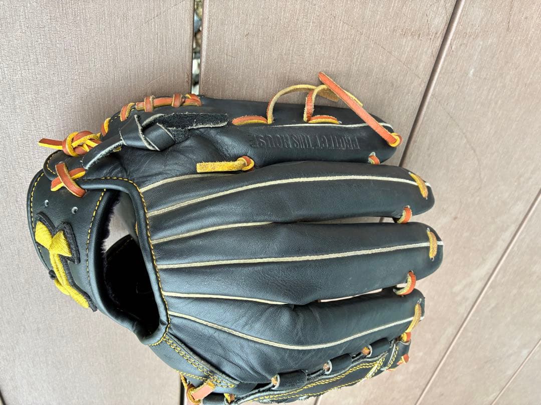 Under Armour 軟式グローブ 黒