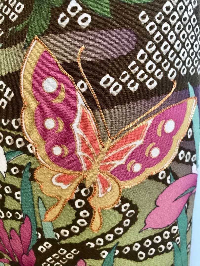 振袖　超美品　正絹　金糸刺繍　濃紫