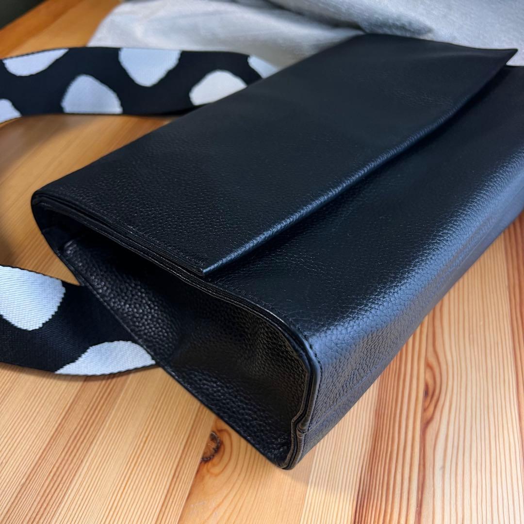 美品✨イアパピヨネ ダルメシアン ワイドテープショルダー 柄 ブラック