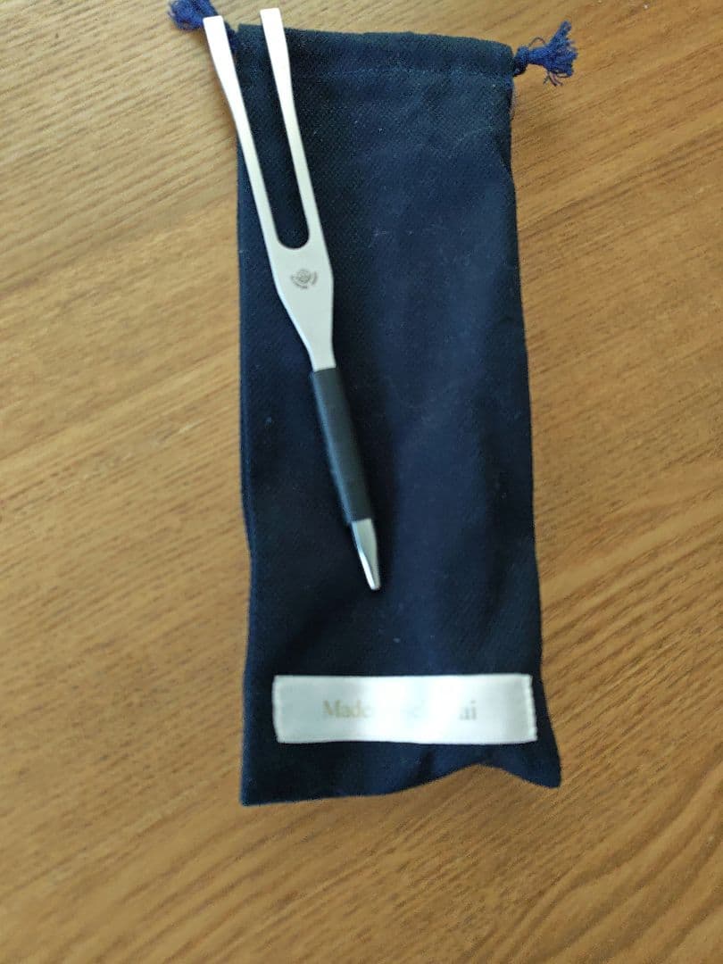 【美品】ペット専用　ＭＩチューナー「ザ・ペット」444Ｈｚ　マドモアゼル愛