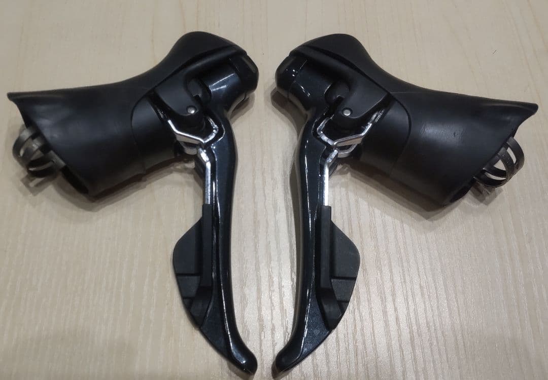 SHIMANO ST-R3000 SORA 2×9s