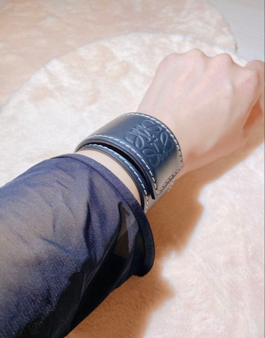も*♪様 美品◇LOEWE ロエベ◇アナグラム スラップ ブレスレット 黒 箱・
