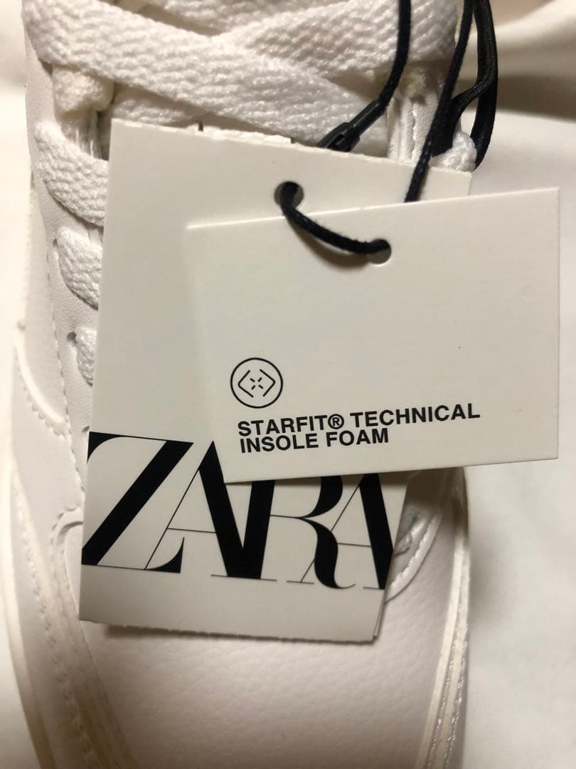 ZARA フラットフォームソールスニーカー