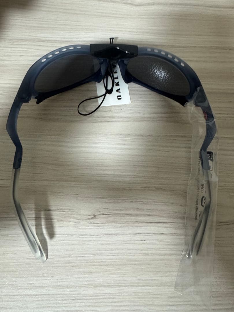 正規品ケース付きOakley プランタリス偏光レンズ新品トラビススコット愛用商品