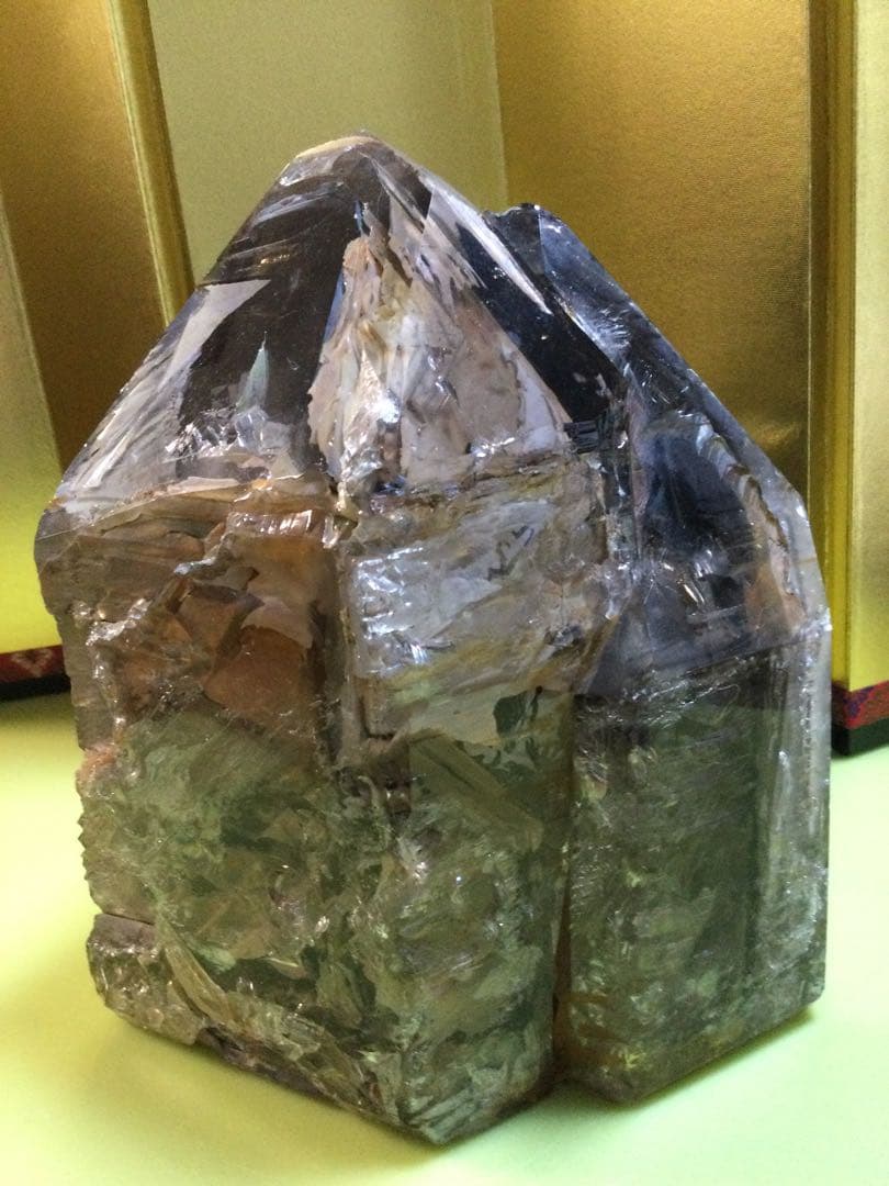 モリオン虹入りスーパーファントム、激レア、極上品モリオン原石　観賞石