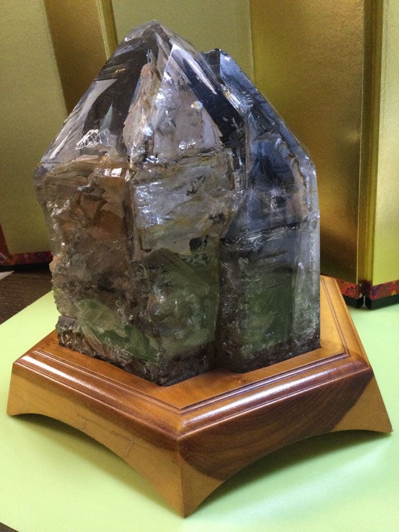 モリオン虹入りスーパーファントム、激レア、極上品モリオン原石　観賞石