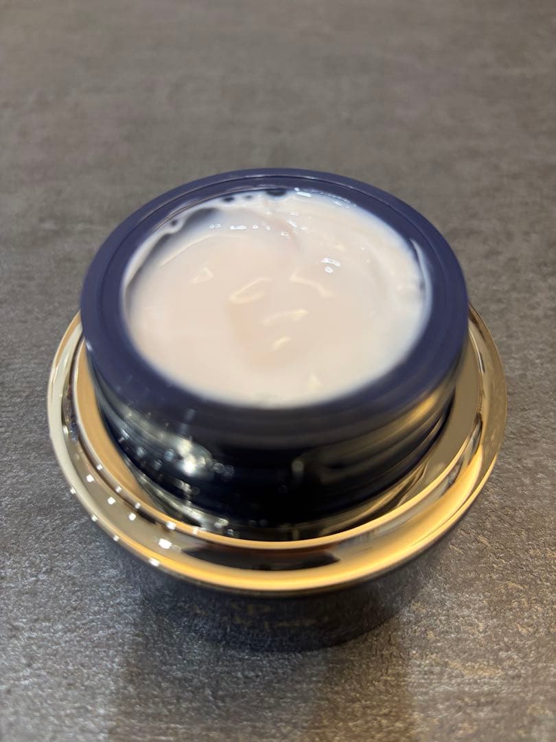 クレド ポー ボーテ　クレームアンタンシヴn 50ml