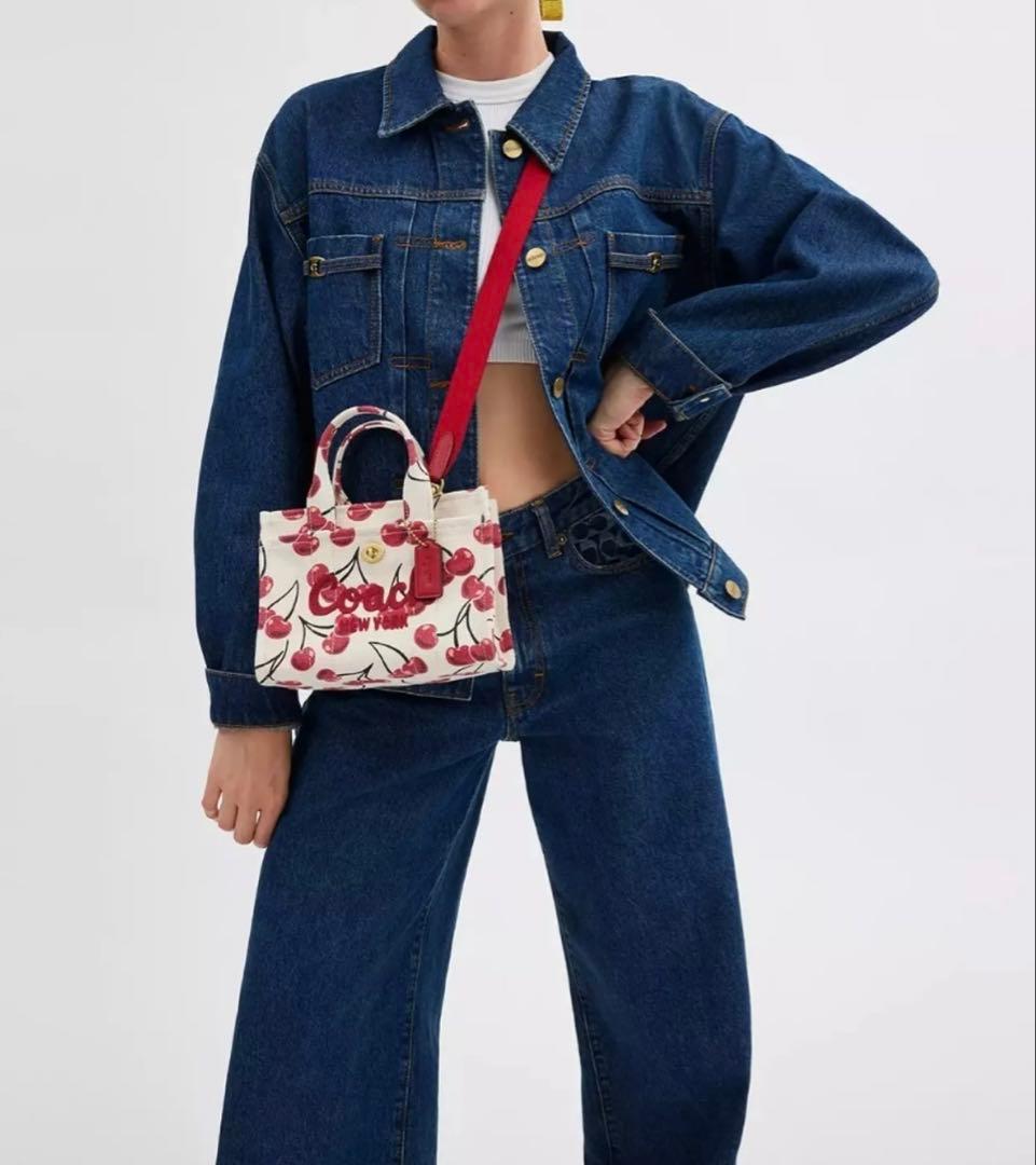 コーチ カーゴ トートバッグ 20 チェリープリント
