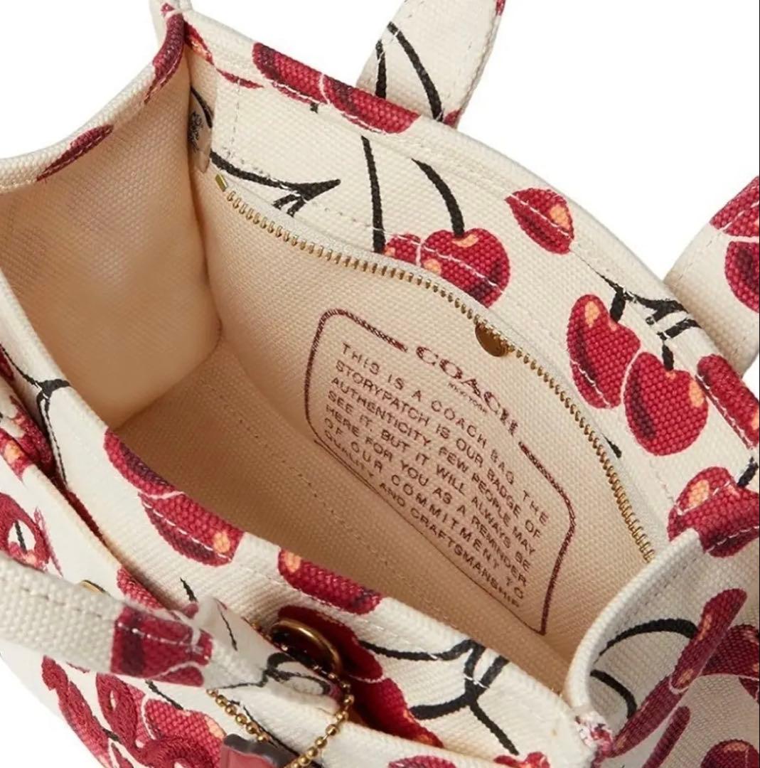 コーチ カーゴ トートバッグ 20 チェリープリント