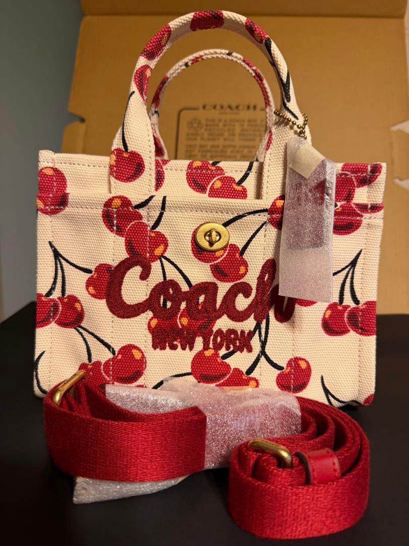 コーチ カーゴ トートバッグ 20 チェリープリント
