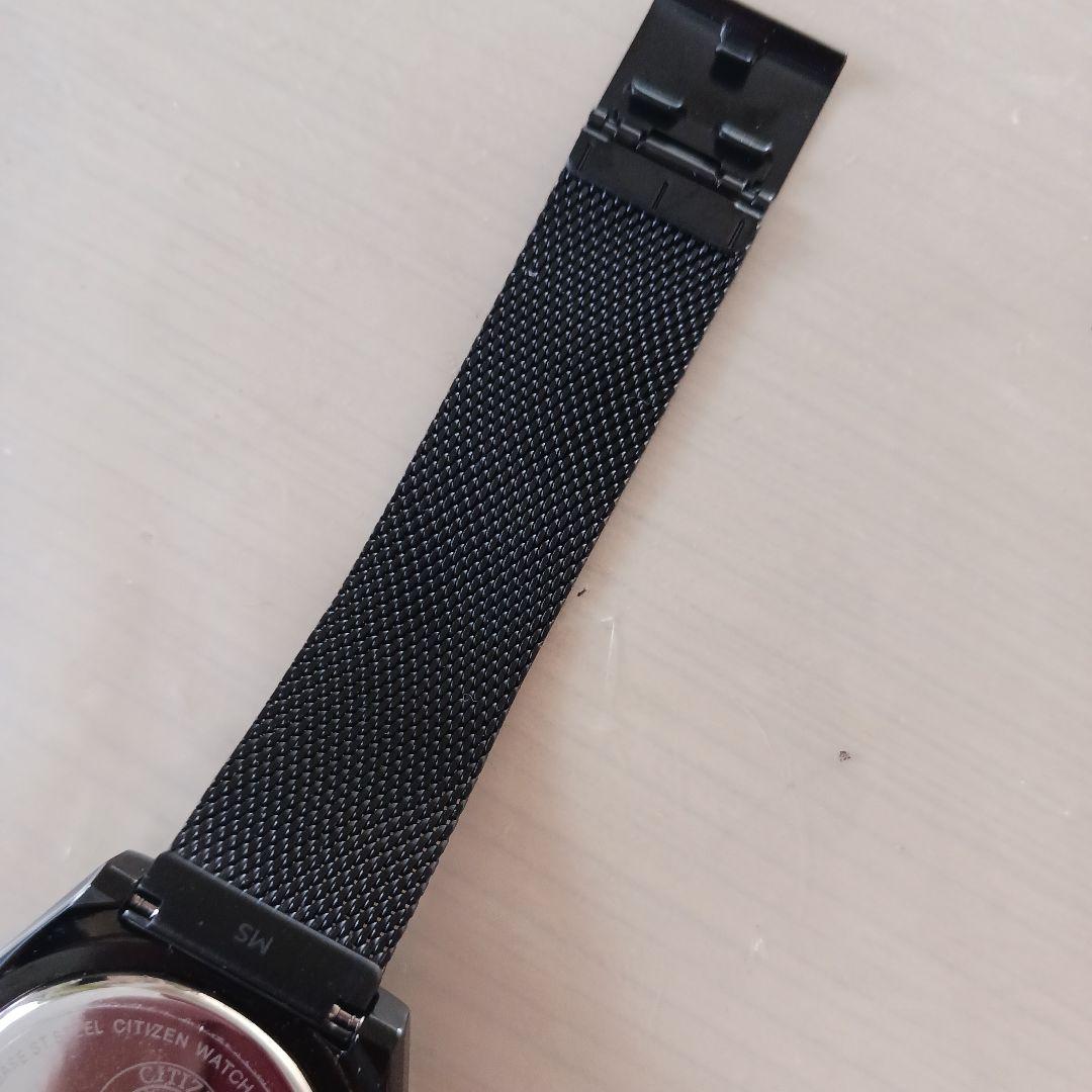 CITIZEN ソーラークォーツ腕時計 ブラック　5351プール・オムコラボ