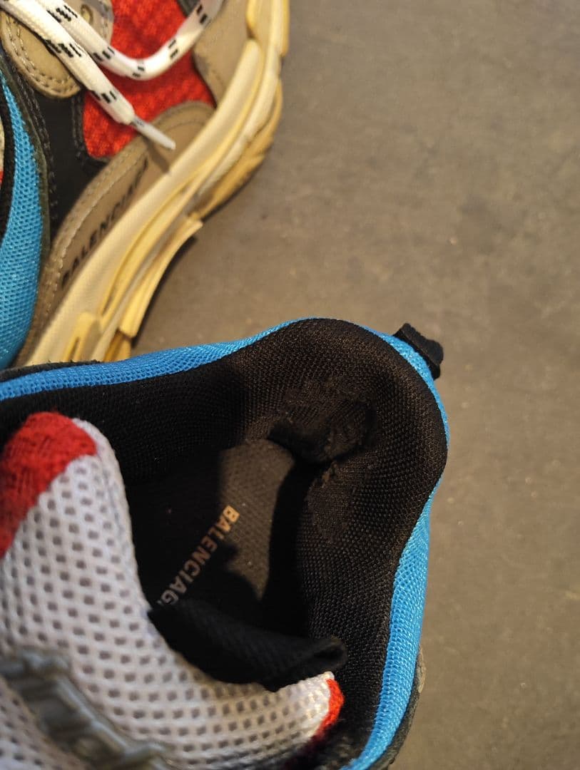 バレンシアガスニーカー37