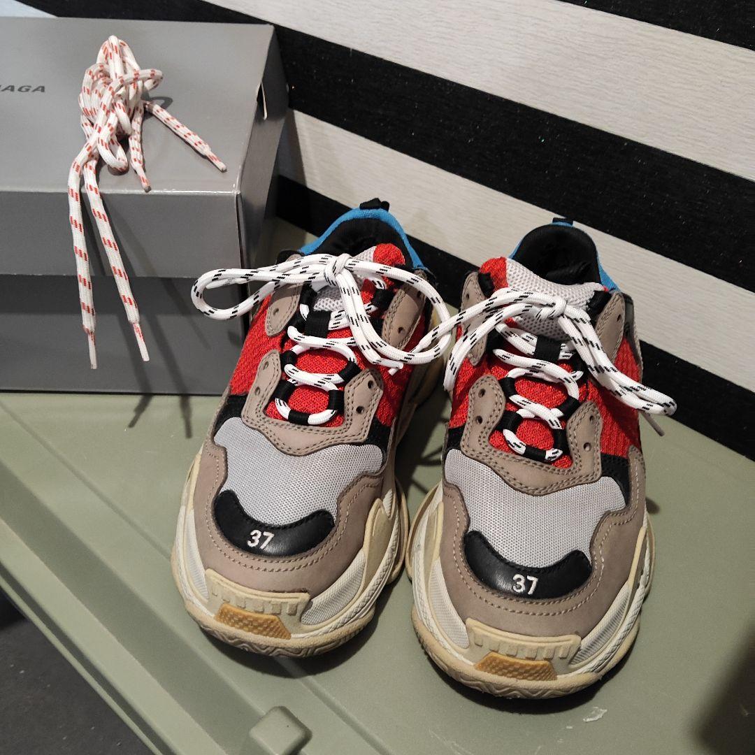 バレンシアガスニーカー37