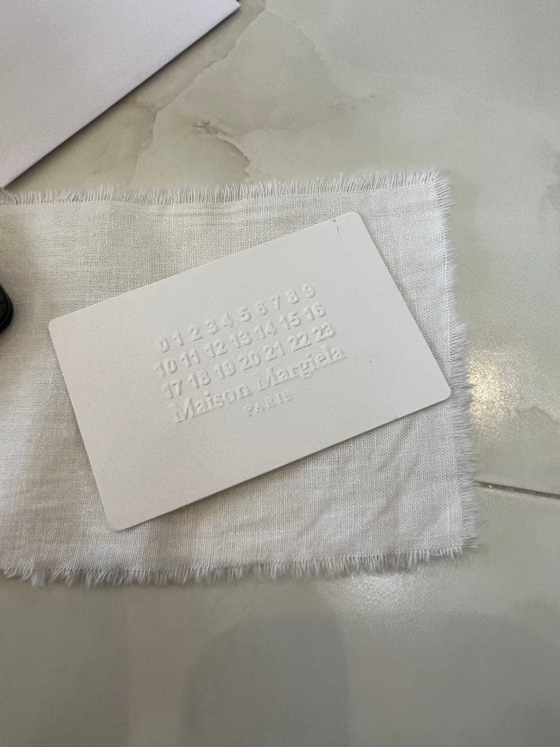 マルジェラ　黒レザー マネークリップ ジッパー付き