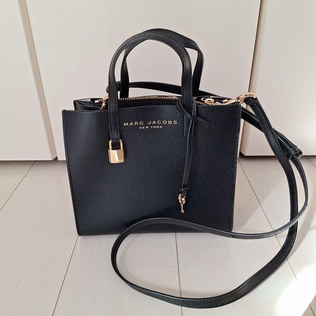 MARC JACOBS ブラック ショルダーバッグ MODI 5865