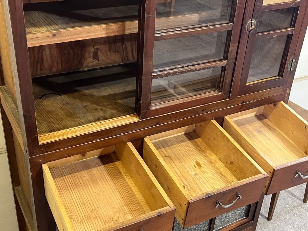 s*n様 アンティーク木製 ガラス戸棚 水屋箪笥レトロ 二段式食器棚
