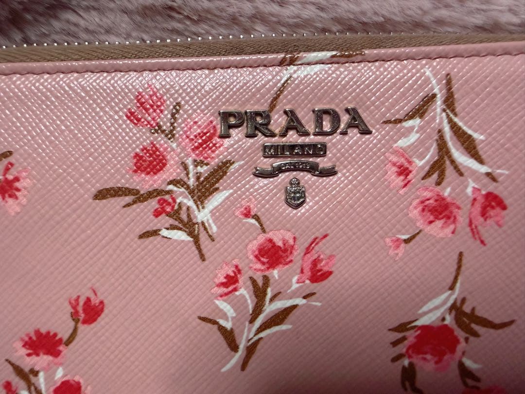 PRADA 日本限定 花柄 ラウンドジップ長財布