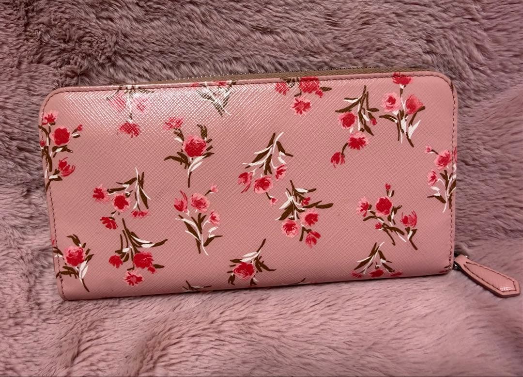 PRADA 日本限定 花柄 ラウンドジップ長財布