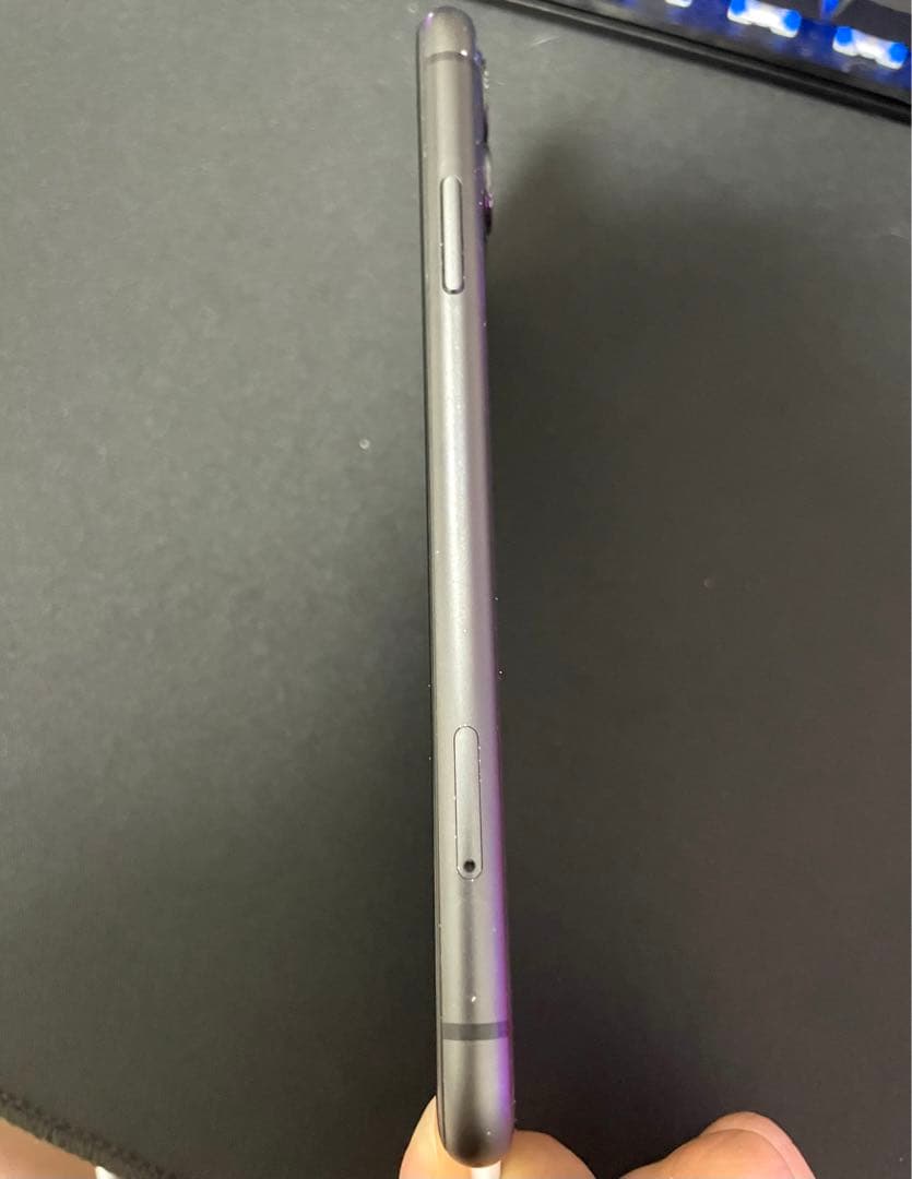 ななせiPhone11 64GB BLACK 本体 SIMフリー 箱あり