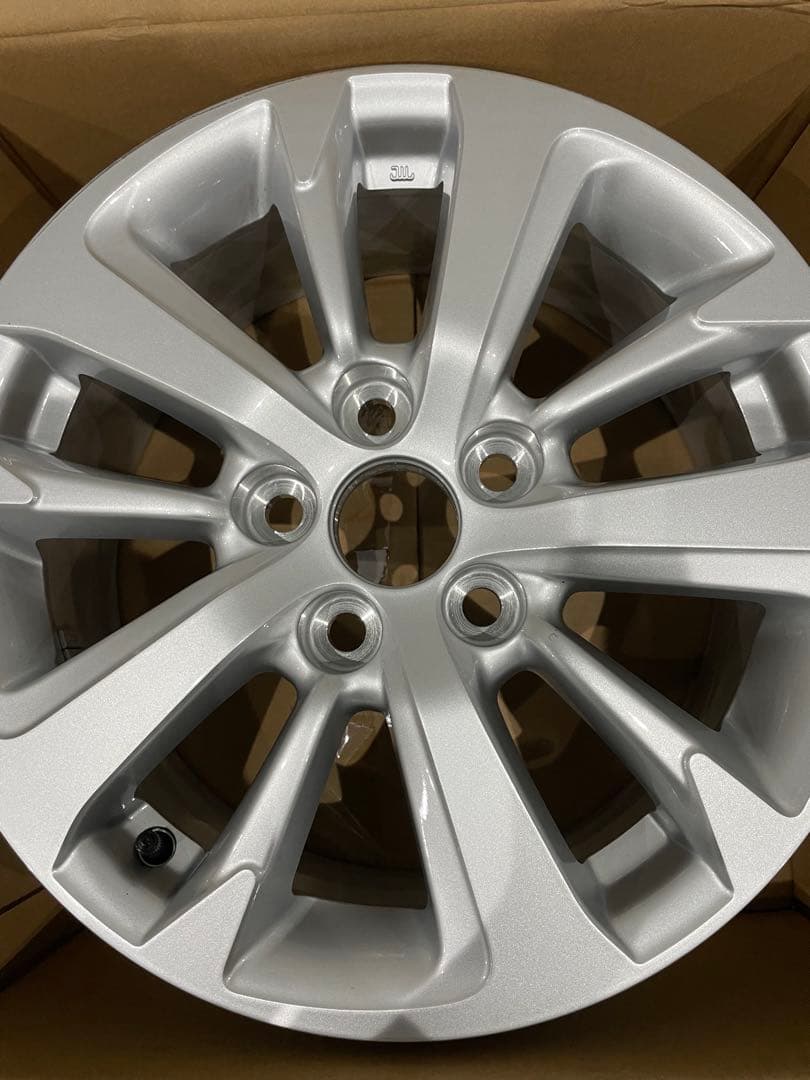 ヤリスクロス　純正ホイール４本セット　16インチ