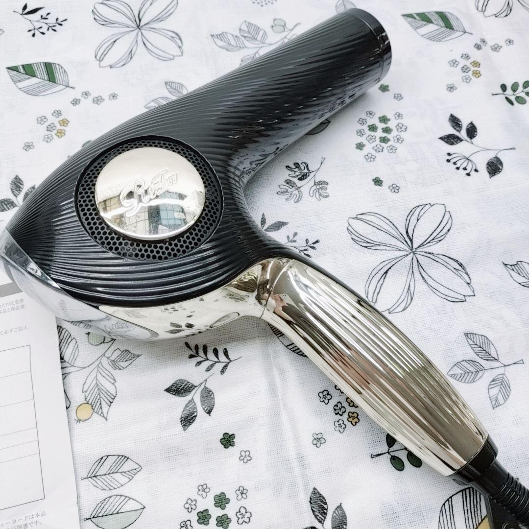 ほぼ未使用⭐️付属品完備 Refa リファ ビューティック ドライヤー MTG