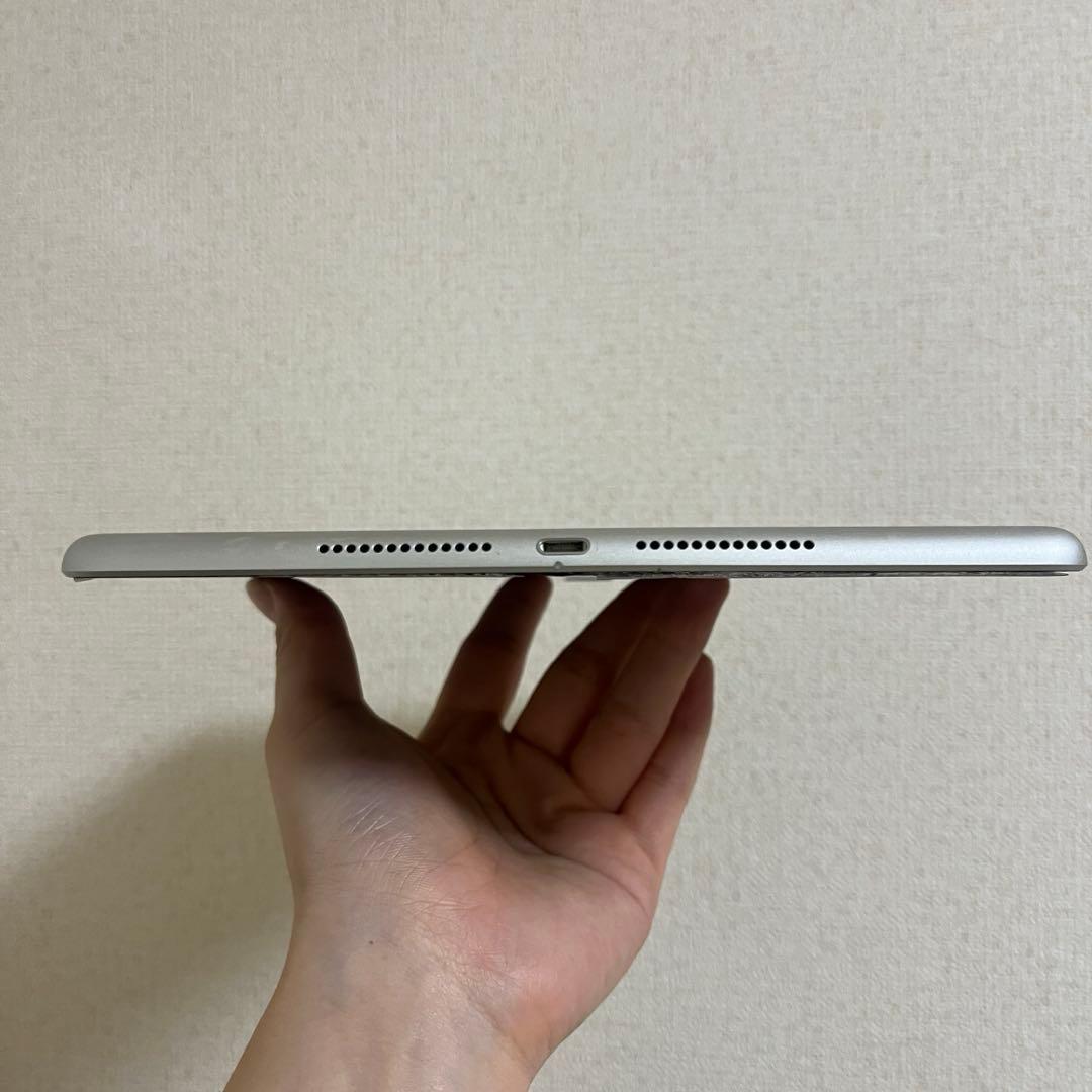 iPad 第9世代 64GB【画面ひびあり】