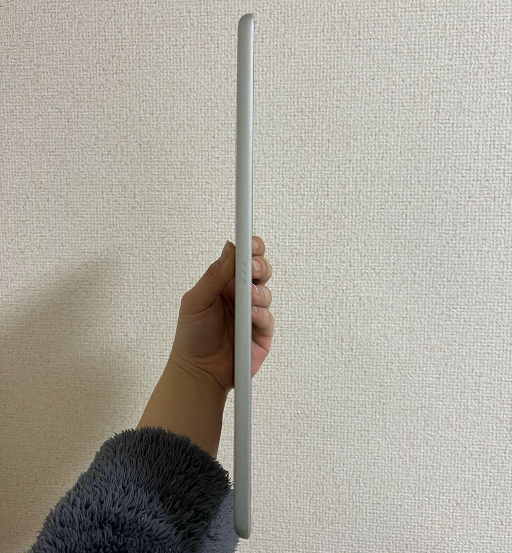 iPad 第9世代 64GB【画面ひびあり】