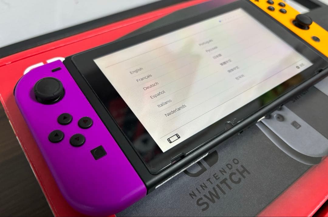 NintendoSwitch本体＆ドラゴンクエストIIIセットおまけ付き