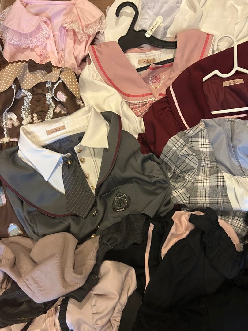 レディース衣類セット（多彩なデザイン）1月27日限定！引越しのため