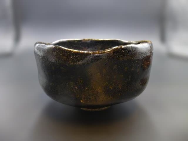 楽吉左衛門　六代　左入　黒茶碗／楽吉左衛門　十三代　惺入極め箱／仕覆