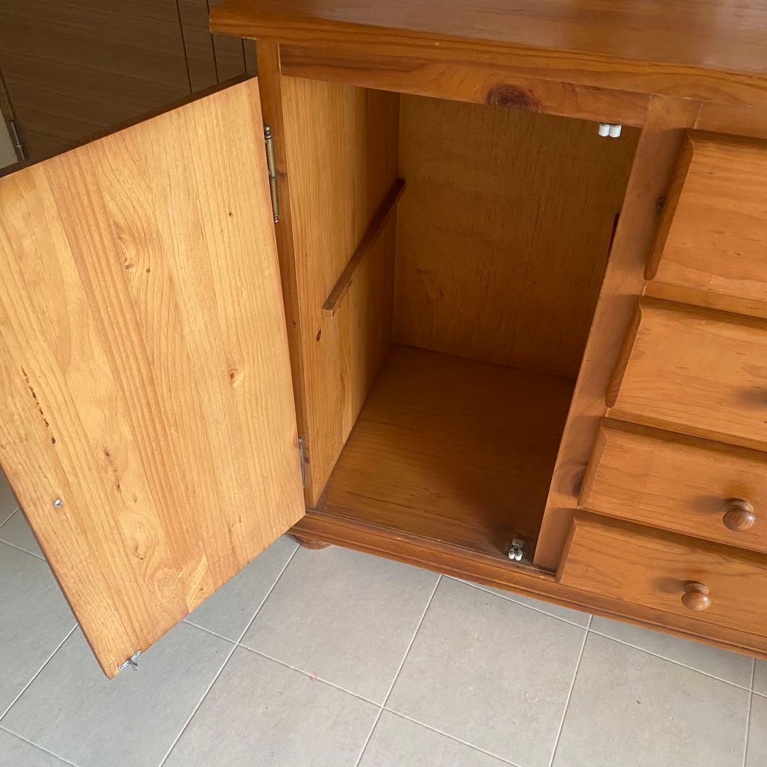 カントリー　パイン材　キャビネット　サイドボード　アンティーク　丸脚　家具