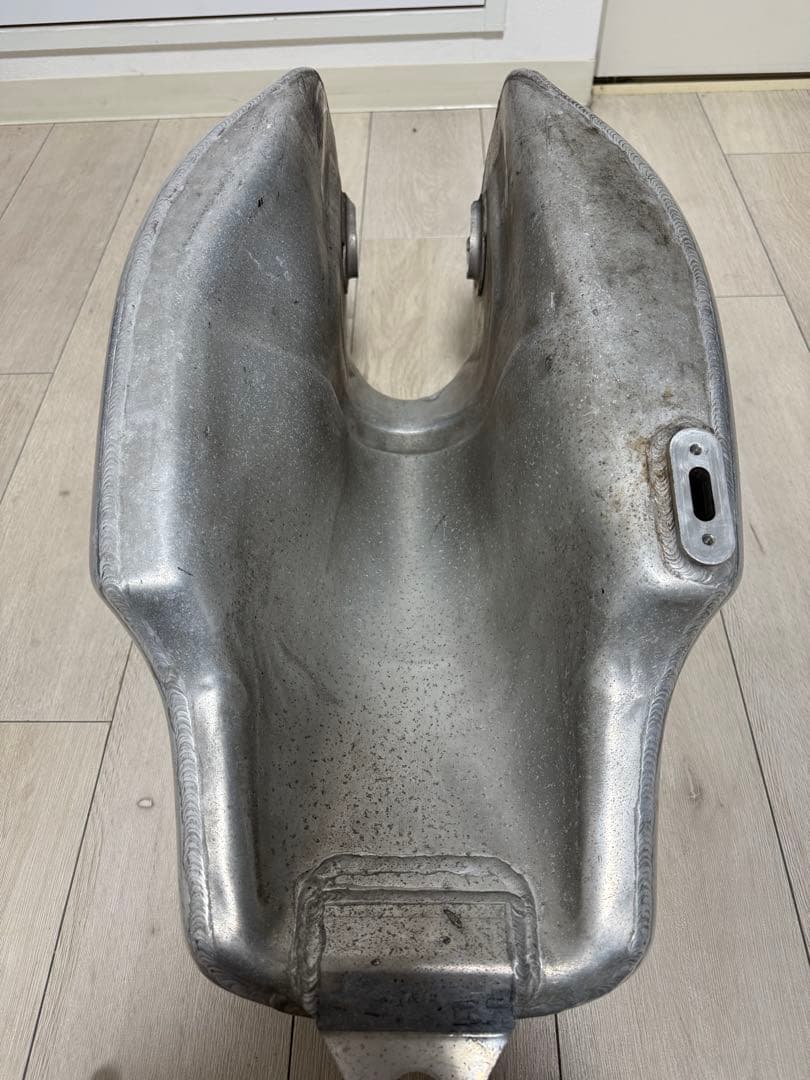 SR400 アルミタンク